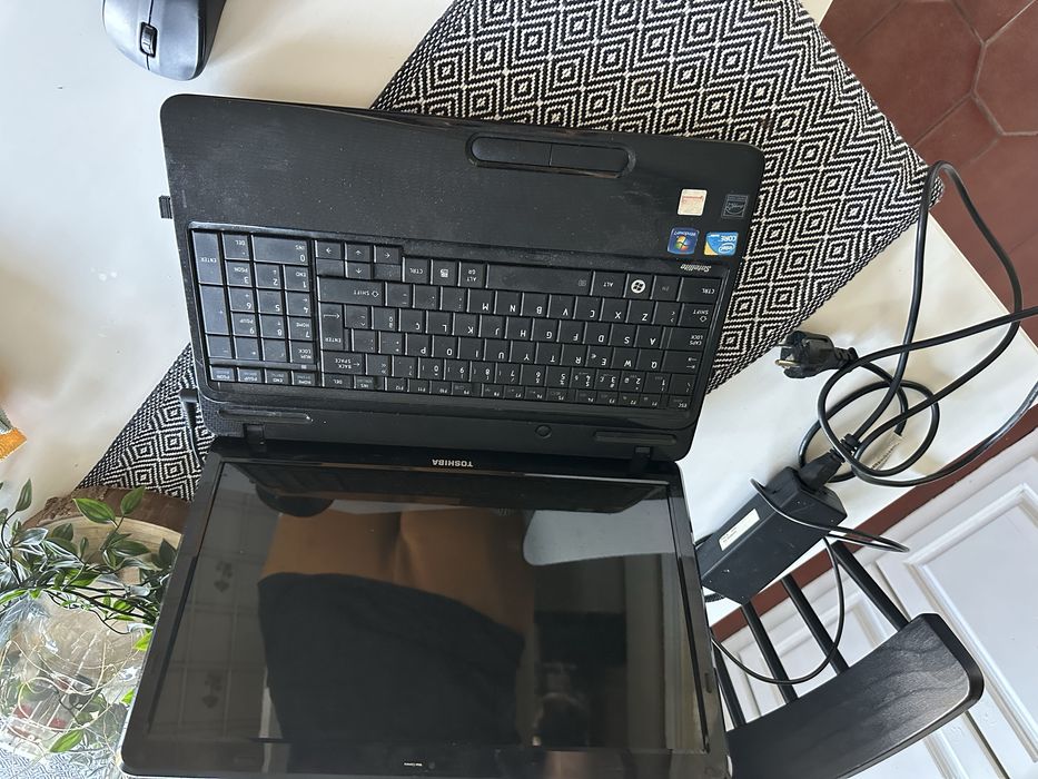 Vendo pc portatil Toshiba