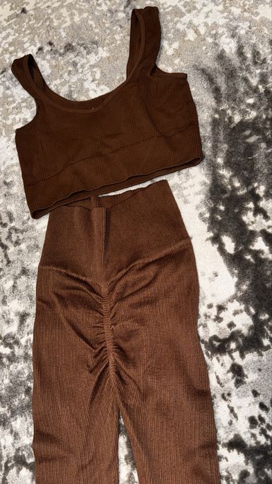 Комплек в рубчик.