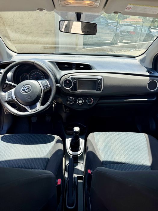 Toyota Yaris — fotografia 7