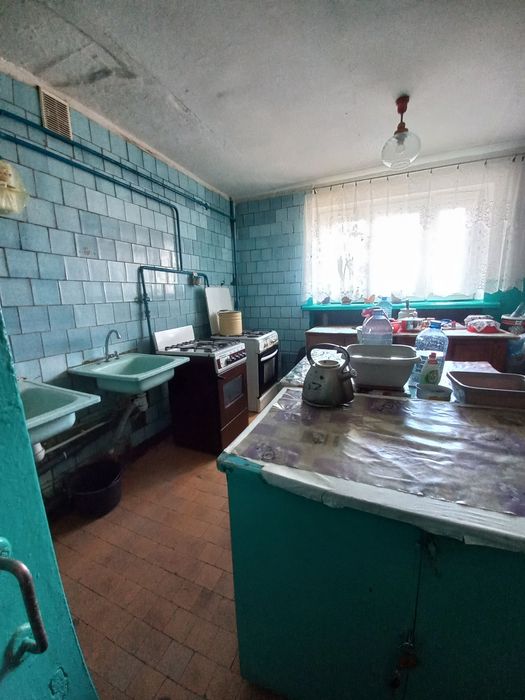 Продам велику кімнату в гуртожитку на Польовій
