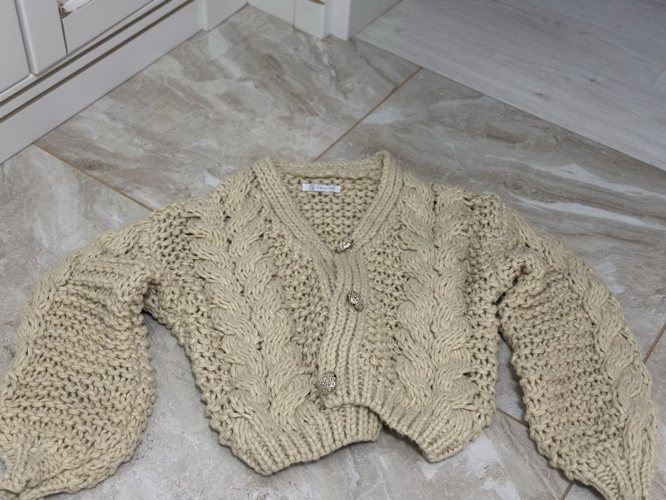 Продам вязаный жакет