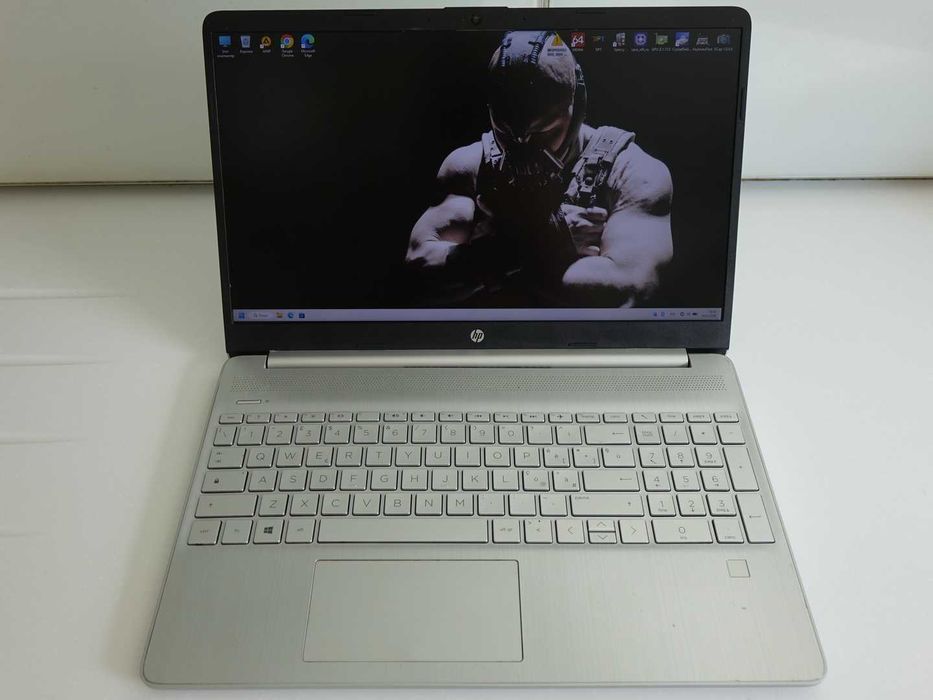 Ноутбук HP 15s-eq FHD IPS 15.6 Ryzen 3 3200U 8GB 256GB nvme ssd АКБ100% Win11 Обслужен