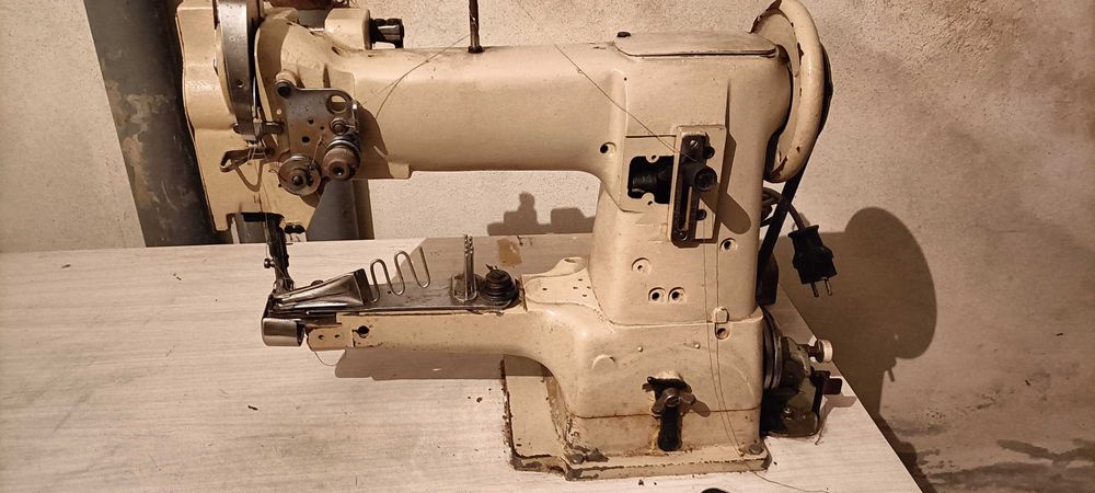 Máquina de Fitar com aparelho e suportes para têxtil lar / vestiario