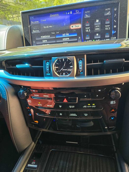 Продам LEXUS LX450
