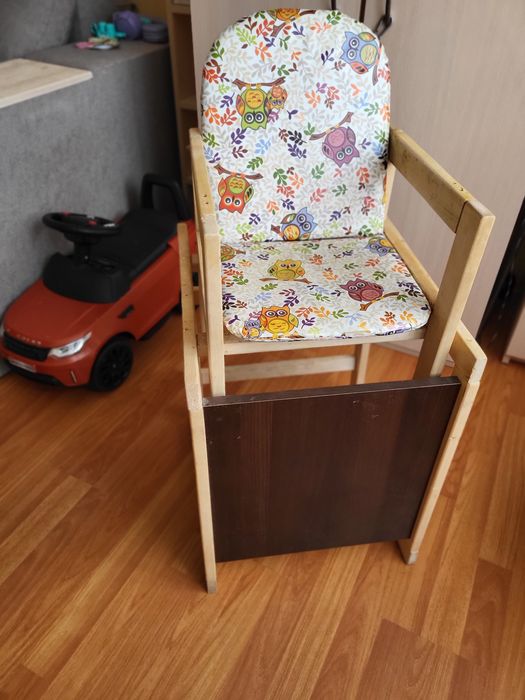 Стільчик для годування