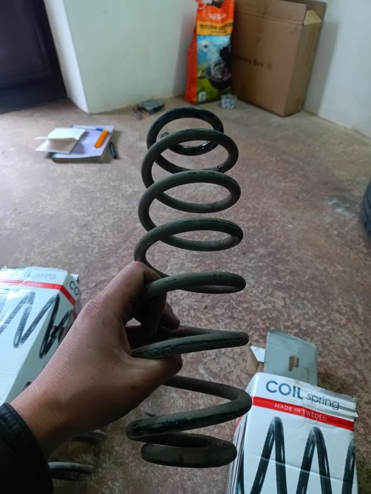 Пружина підвіски задня SKODА/VW