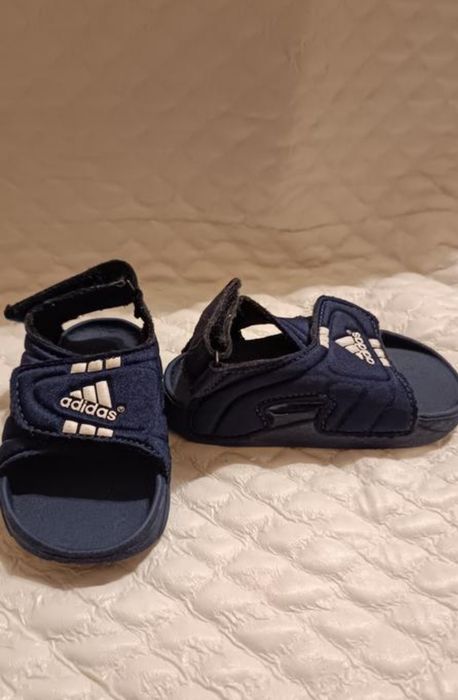 Дитячі босоніжки Adidas