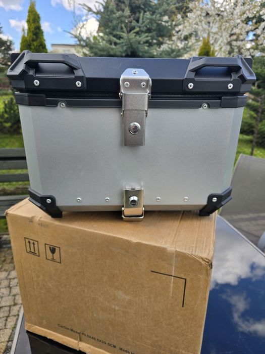 Kufer centralny aluminiowy 55l