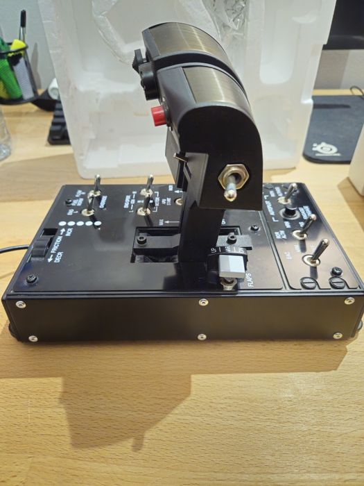 HOTAS Thrustmaster Warthog