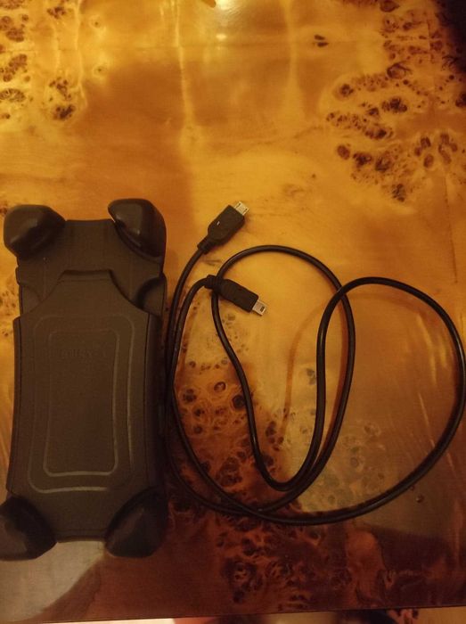 Bury UNIWERSALNY uchwyt na telefon + kabel