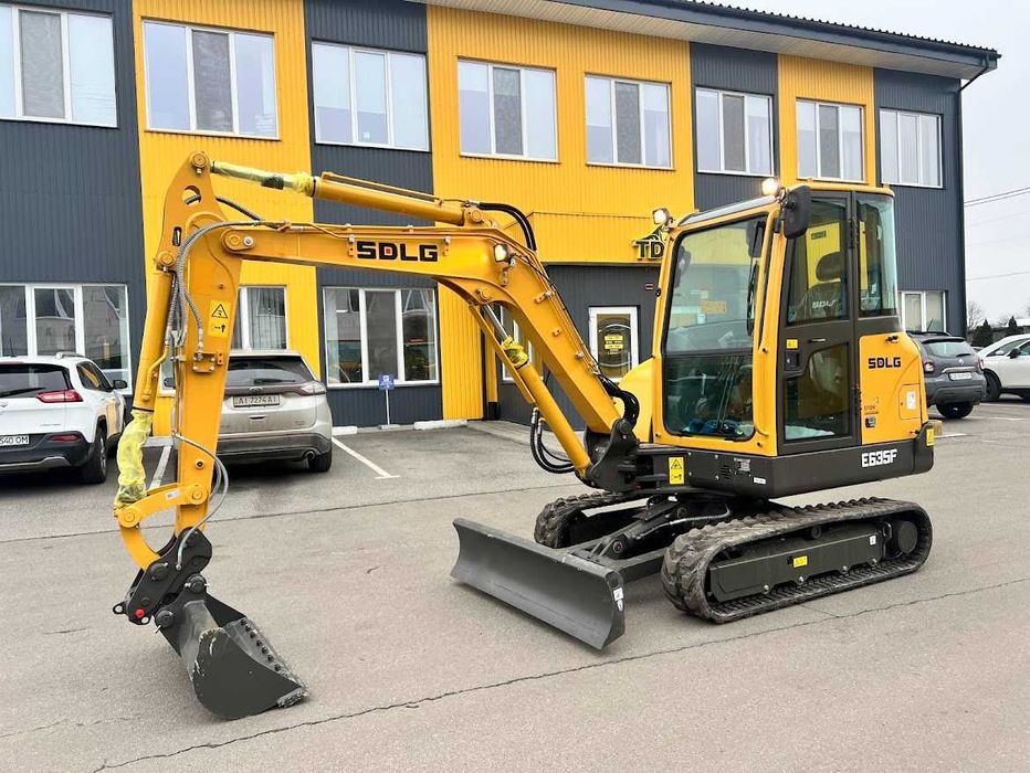 Гусеничний міні - екскаватор моделі E635F SDLG  (VOLVO GROUP)