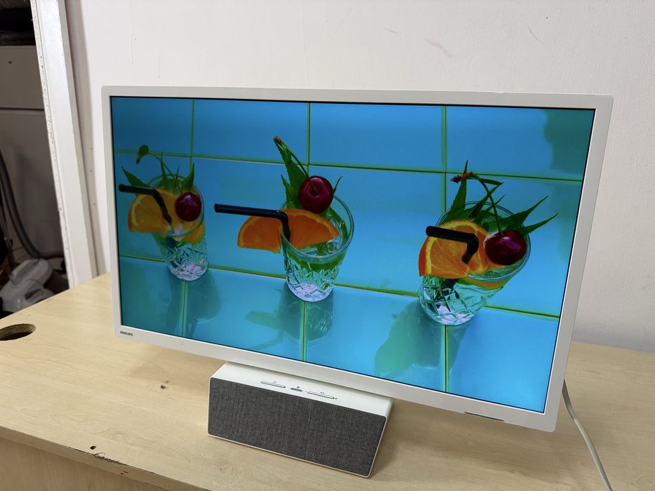 Philips 24 дюйми зі Смартом Ексклюзивна модель потужний звук 16Вт