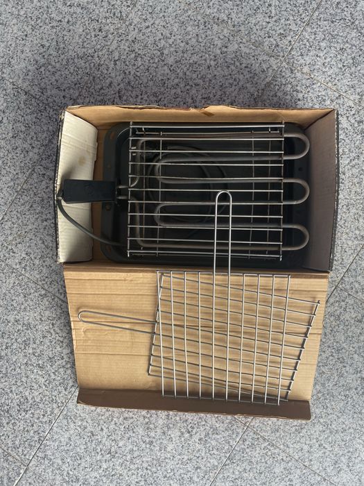 Grelhador Eletrico + duas grelhas