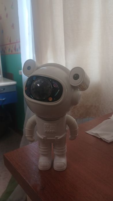 космонавт нічник з колонкою