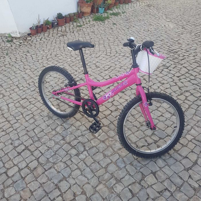 Bicicleta de criançà