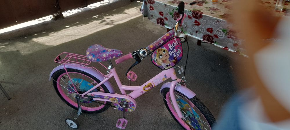 Велосипед для дівчинки