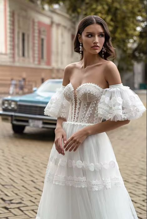 Прокат весільної сукні