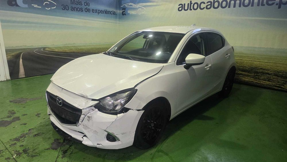 Mazda 2 1.5 SkyActive - Salvado