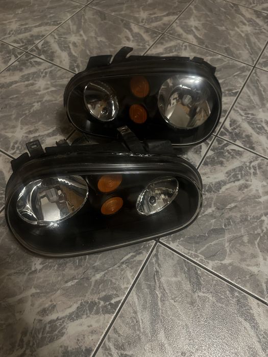 Lampy przednie VW Golf IV 4 komplet L+P oryginał Valeo czarne Europa