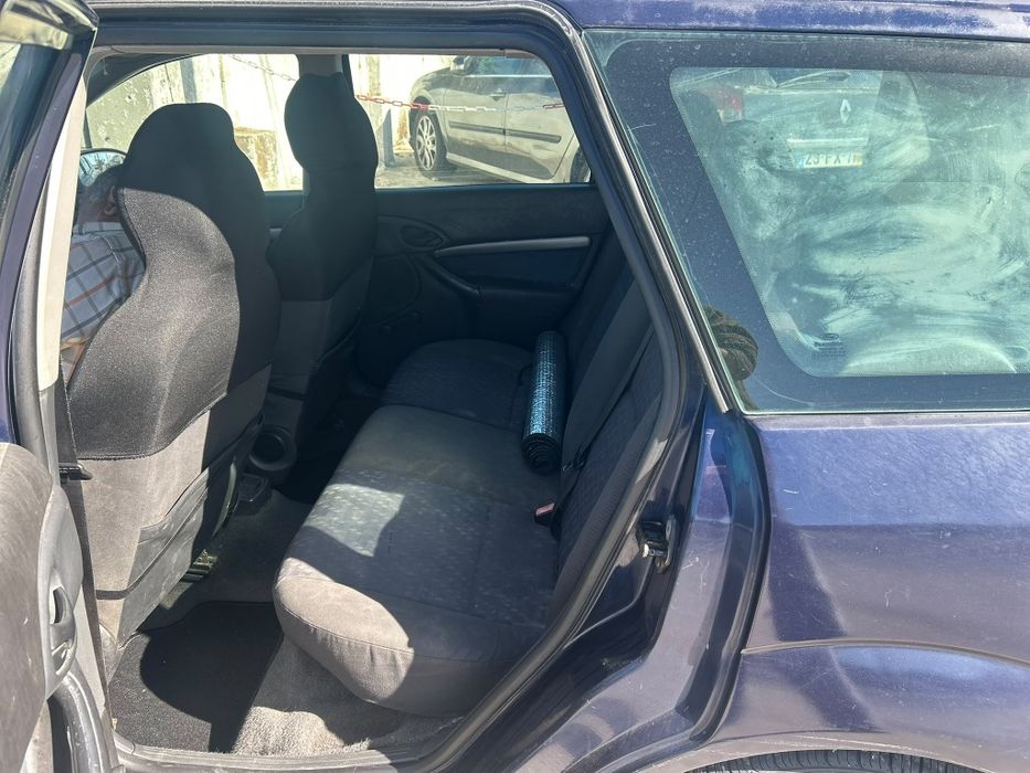 Ford Focus I Turnier 1.8 (90CV) + OFERTA Guitarra Elétrica e Amplificador — photo 5