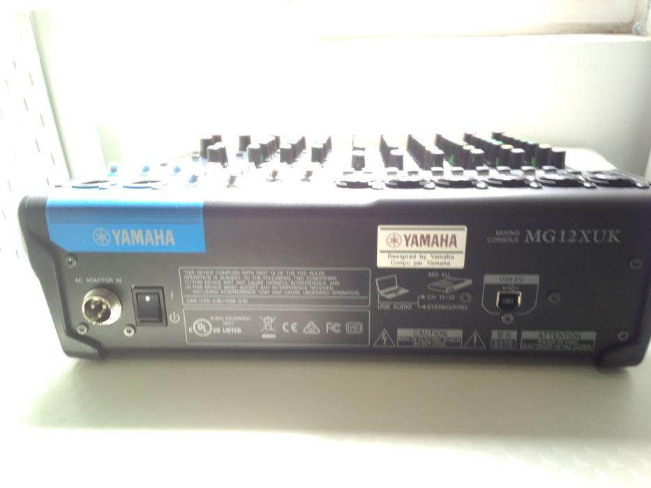 Mesa de mistura Yamaha MG12XUK