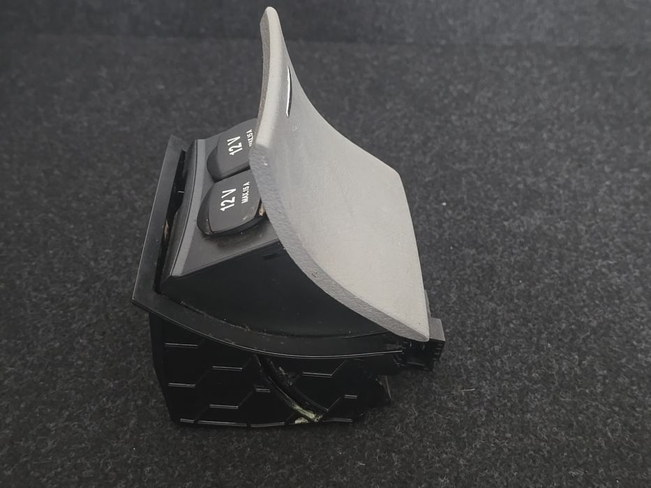 Consola Central Traseira Isqueiro Duplo /  Duas Entradas 12V ORIGINAL Mercedes w221 S class 2006-  EPC