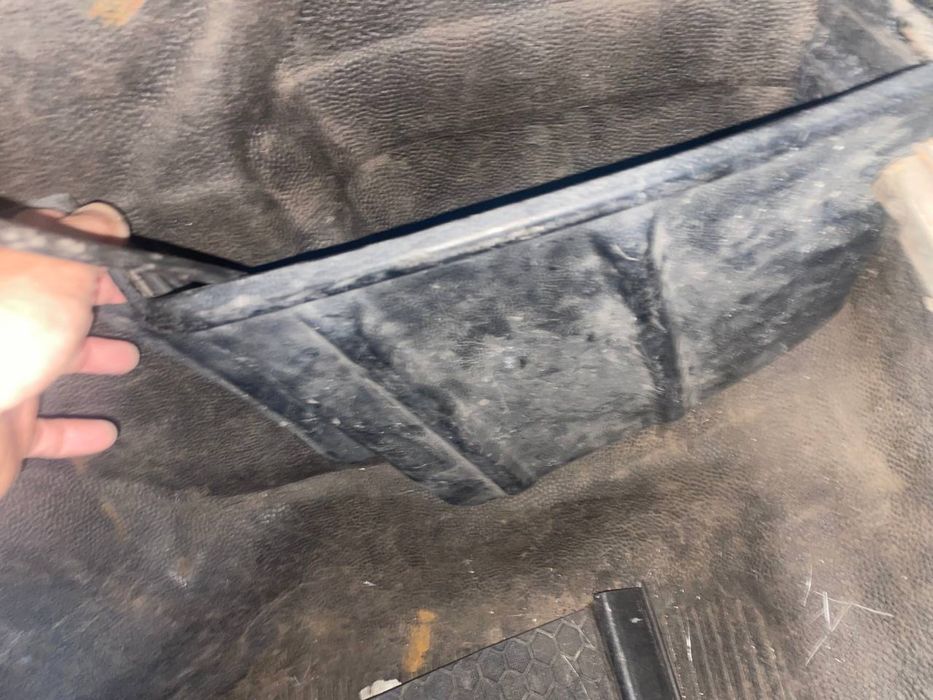 Карман в багажный отсек b2 80 90 coupe