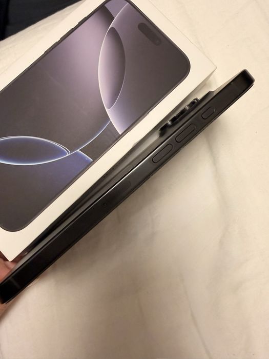 Продам Apple 16 Pro Max 256