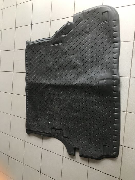 Коврик багажника land cryiser 100