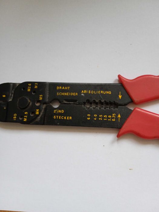 Ściągacz izolacji kabli przewodów - Zaciskarka.