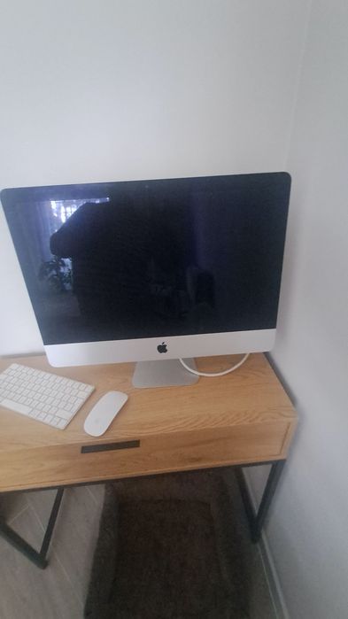 Konsola loftowa z szuflada