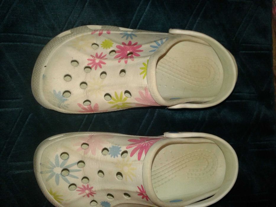 Klapki dziewczęce 31