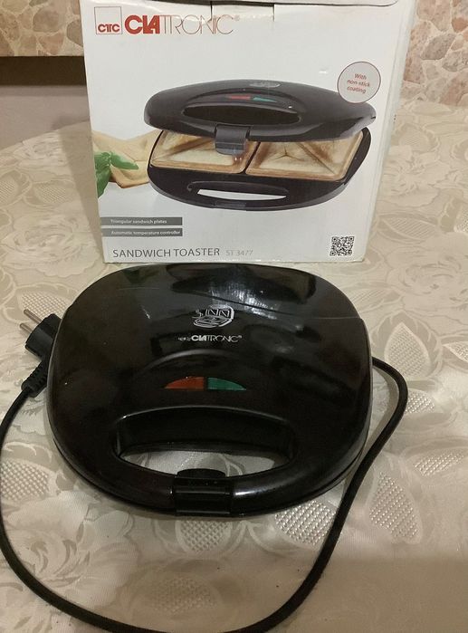 Бутербродниця електрична Clatronic st3477
