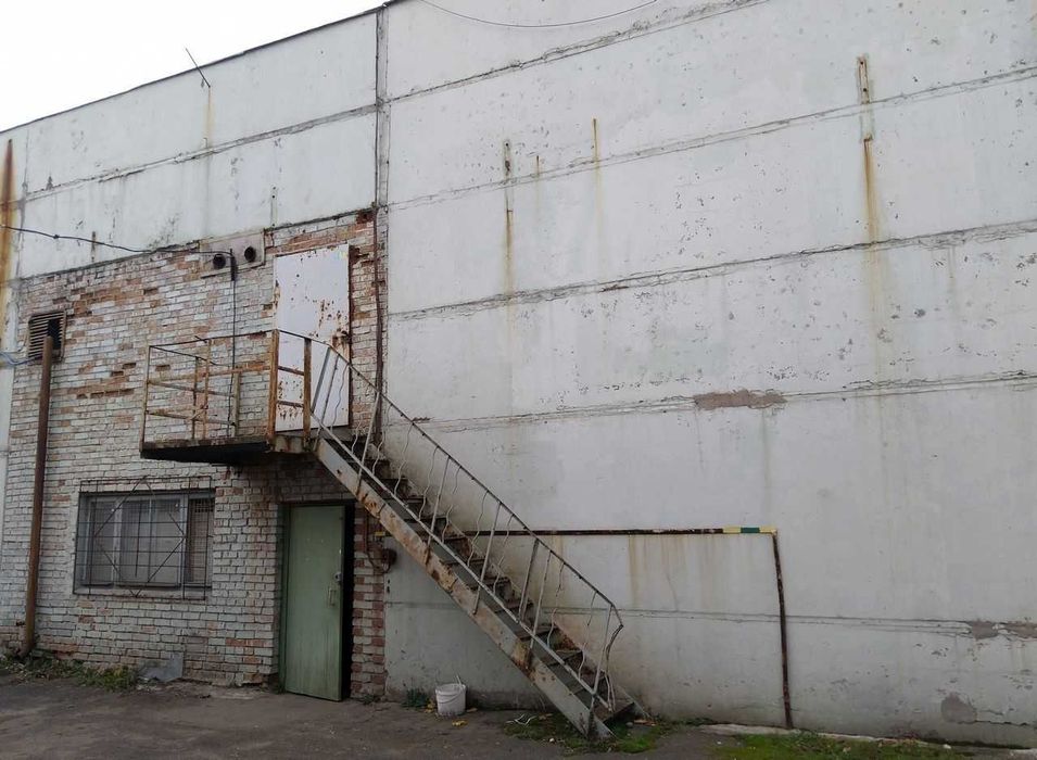 Оренда 25 кв.м побутового, складського приміщення вул. Журналістів 13