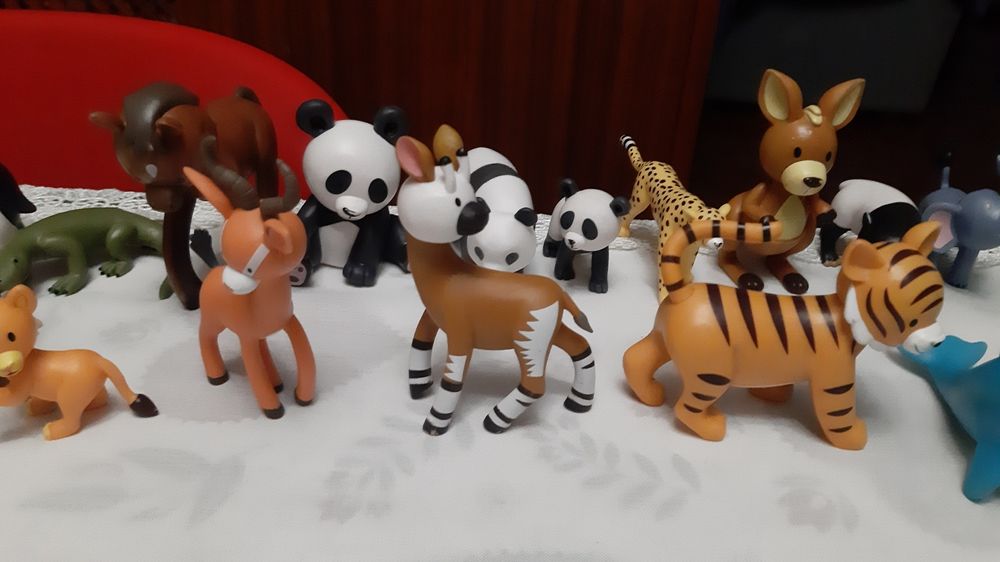 Figuras Schleich Mojo e Planeta Agostini