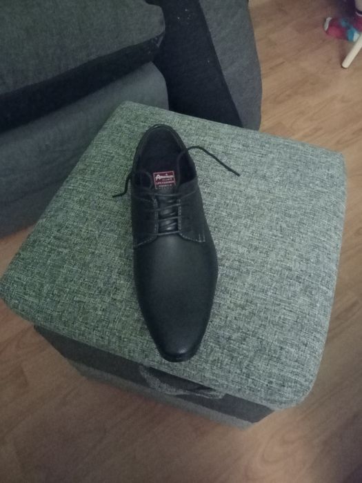 Sprzedam garnitur i buty komunijne