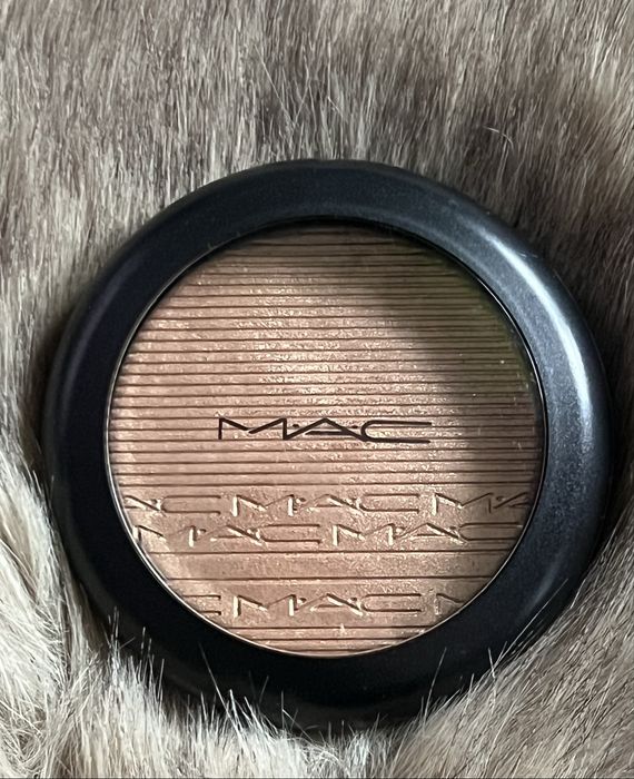 MAC Mineralize Skinfinish – Oh, Darling!