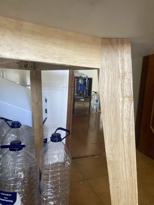 Mesa redonda tampo branco