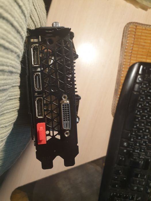 NVIDIA GeForce GTX 1080 Ti 11GB (не рабочая)