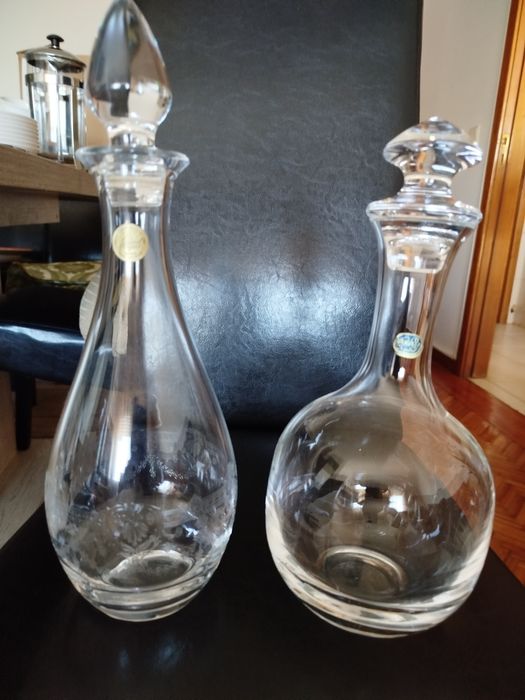 Duas garrafas em cristal D,Arques e boémia