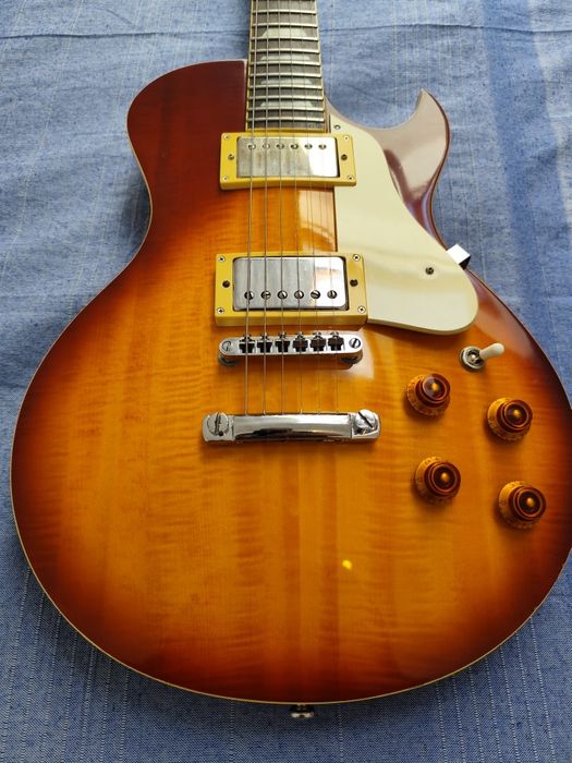 Guitarra Les  Paul Washburn WP-50 (pós law suit) 1990 em bom estado.