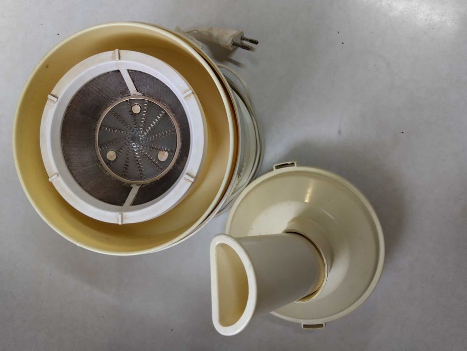 Соковыжималка ЭЛЬВО