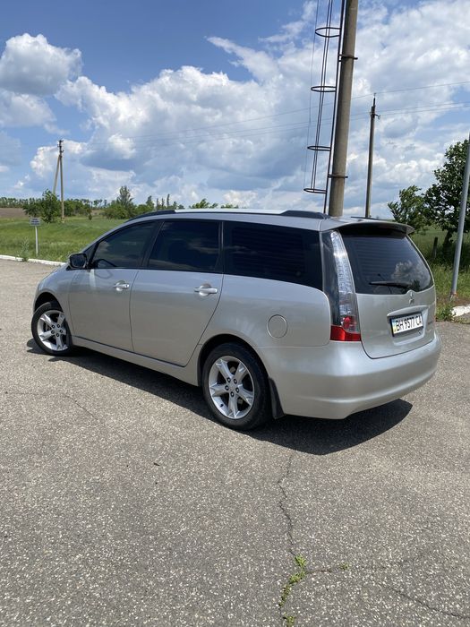 Mitsubishi grandis