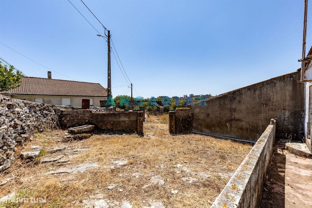 ANG1661 - Moradia T2 para Venda em São Bento, Porto de Mós