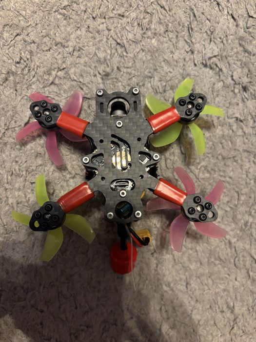 Dron 2 cale FPV 2s