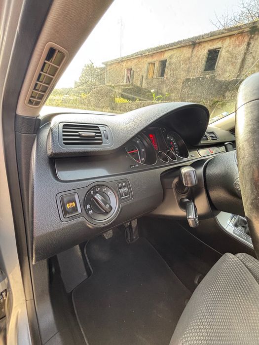 WV Passat B6 2.0 tdi 140cv - Apenas 115 000km