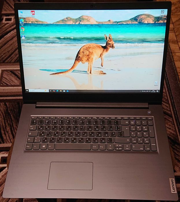 Lenovo/17,3" FHD IPS/Intel i3-1005/SSD 256Gb/4 Gb DDR4/бат.3 час