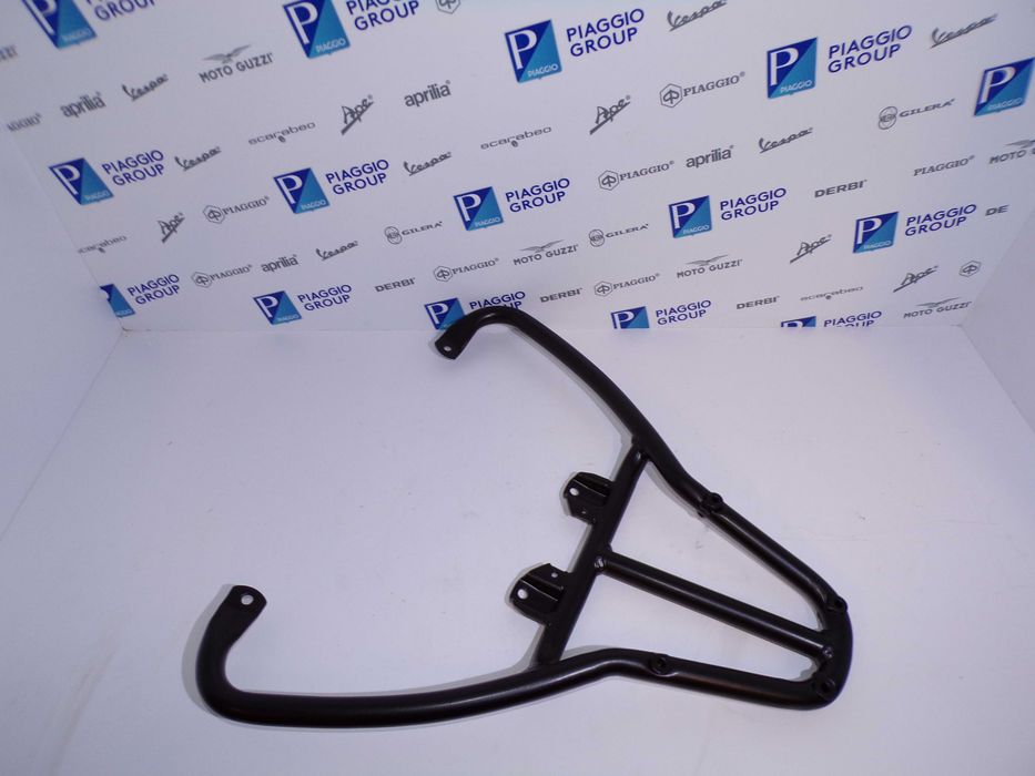 Bagażnik pod Kufer Centralny Tył Piaggio MP3 300 HPE Yourban Nowy OEM.