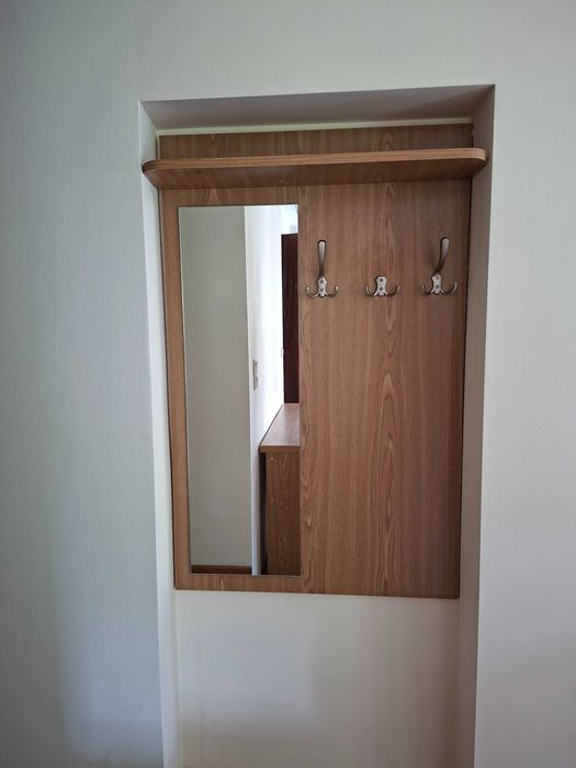 Wieszak ścienny na ubrania z lustrem, haki, półka do biura, dobry stan