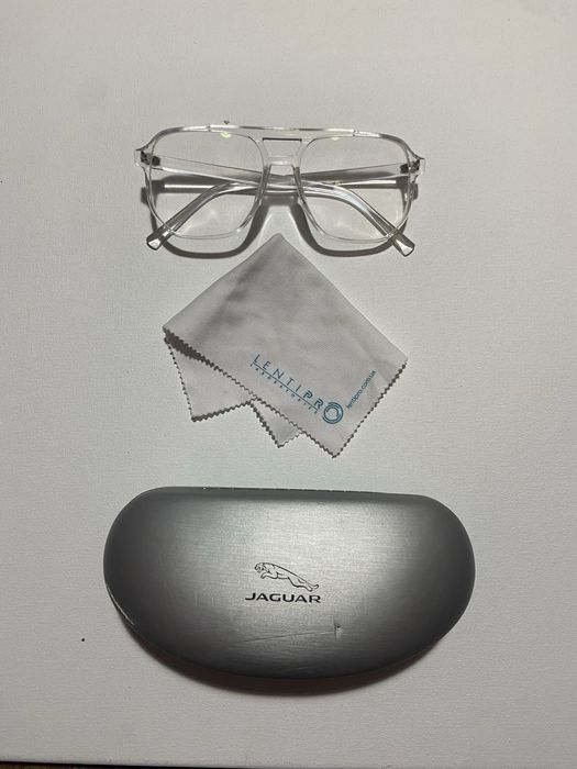 Прозорі компʼютерні окуляри